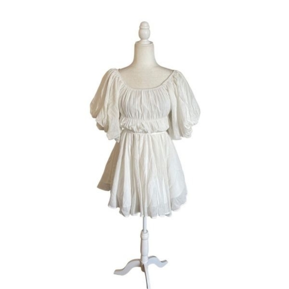Gorgeous Off White Ruffle Dress With Pouf Sleeve - Picture 6 of 6